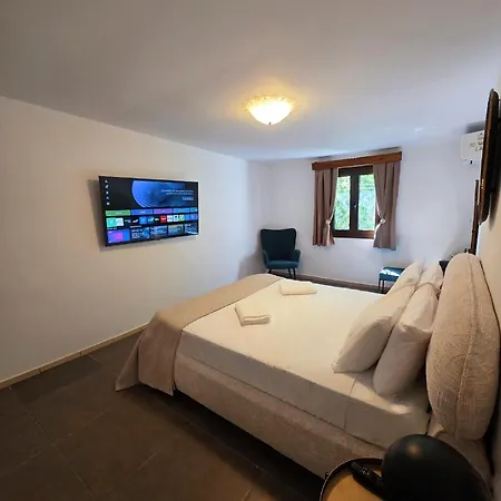 Domus Fidias Apartment *