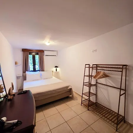 Domus Fidias Apartment *